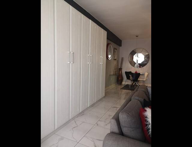 1 BEDROOM PROPERTY TO RENT IN SOUTH BEACH